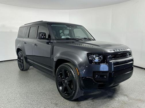 2025 Land Rover Defender V8