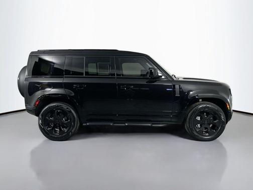 2026 Land Rover Defender P400 X-Dynamic SE