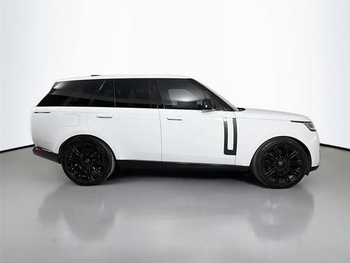 Fuji White 2025 Land Rover Range Rover P530 SE