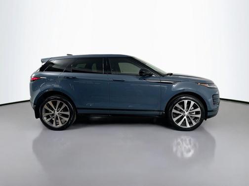 2026 Land Rover Range Rover Evoque Dynamic SE