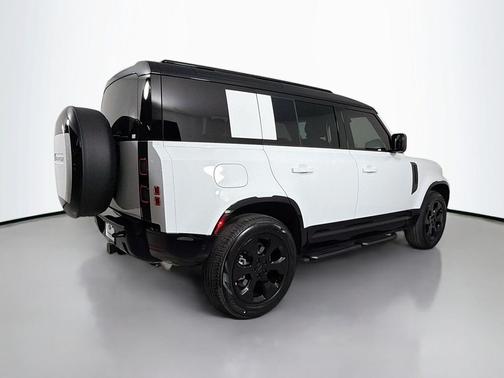 2026 Land Rover Defender P400 X-Dynamic SE