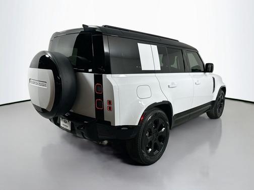 2026 Land Rover Defender P400 X-Dynamic SE