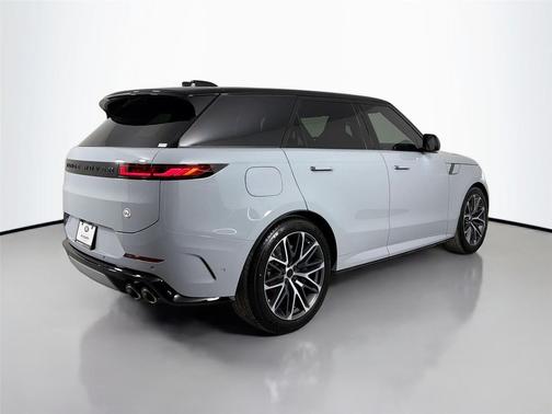 Arroios Grey 2026 Land Rover Range Rover Sport P635 SV Carbon