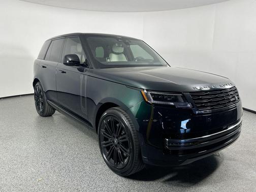 2025 Land Rover Range Rover P530 SE