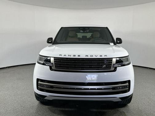 2025 Land Rover Range Rover P530 SE 7 Seat