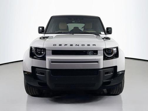 Borasco Grey Metallic 2026 Land Rover Defender P400 X-Dynamic SE