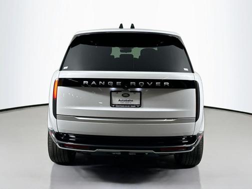 2025 Land Rover Range Rover P530 Autobiography