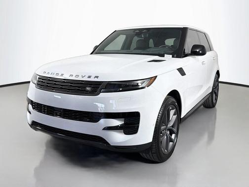 Fuji White 2026 Land Rover Range Rover Sport SE