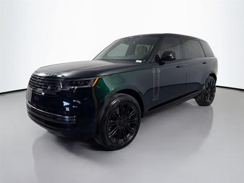 British Racing Green in Gloss 2026 Land Rover Range Rover P530 Autobiography 7 Seat