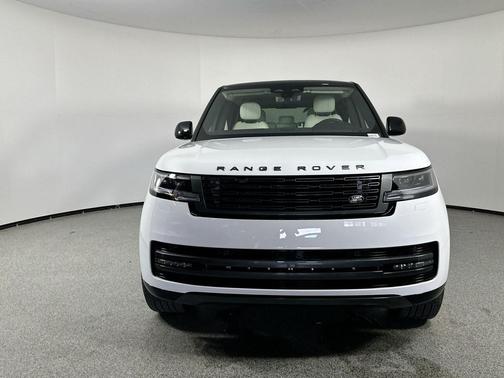 2025 Land Rover Range Rover P530 SE 7 Seat