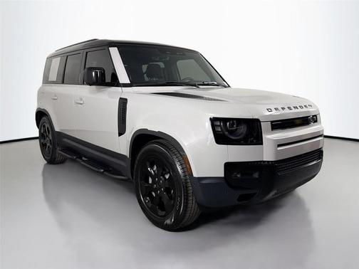Borasco Grey Metallic 2026 Land Rover Defender P300 S