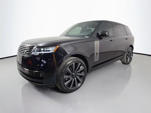 2026 Land Rover Range Rover P615 SV