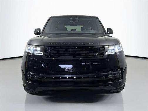 Santorini Black 2026 Land Rover Range Rover P530 SE 7 Seat