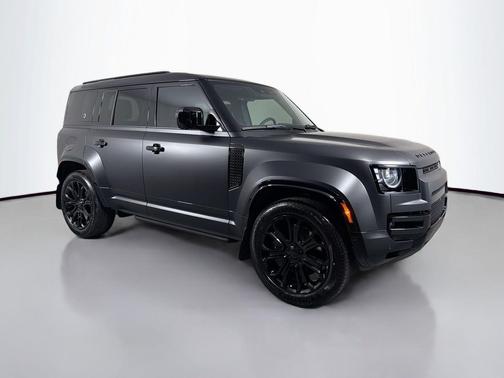 2026 Land Rover Defender 110 V8