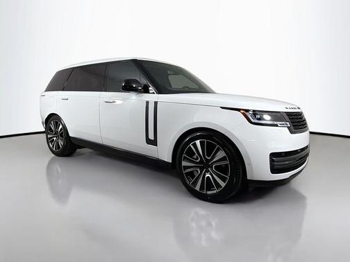 2026 Land Rover Range Rover P530 SE 7 Seat