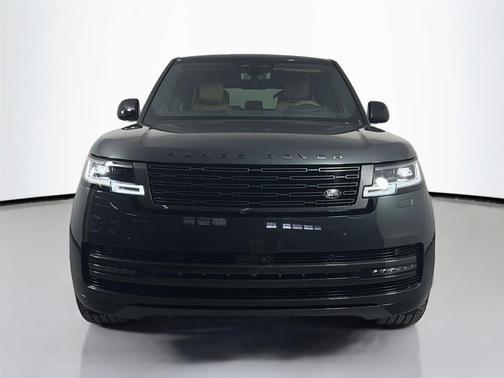 Belgravia Green 2026 Land Rover Range Rover P550e SE