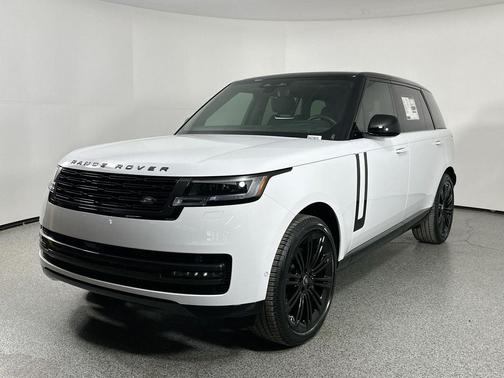 2025 Land Rover Range Rover P400 SE 7 Seat
