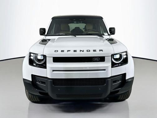 2026 Land Rover Defender P400 X-Dynamic SE