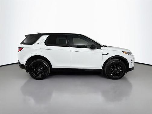 Fuji White 2026 Land Rover Discovery Sport Landmark