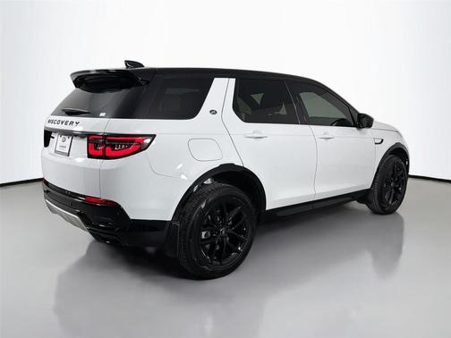 Fuji White 2026 Land Rover Discovery Sport Landmark