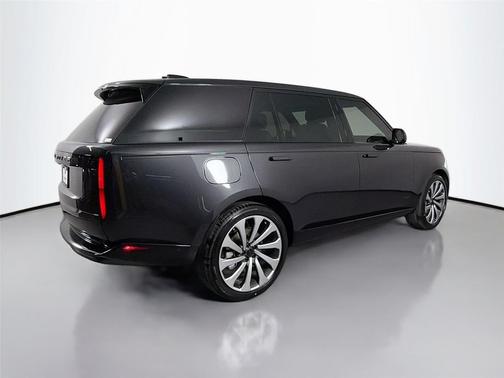 Carpathian Grey 2026 Land Rover Range Rover P530 SE 7 Seat