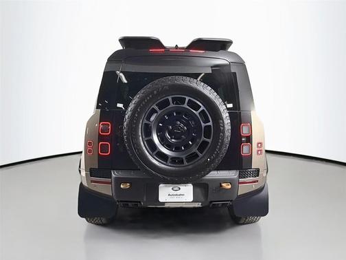 Petra Copper 2026 Land Rover Defender 110 V8