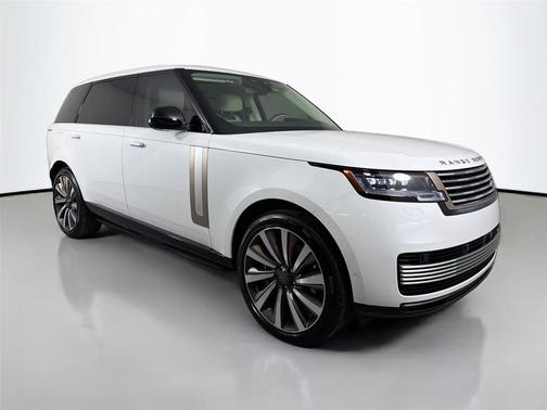 Ostuni Pearl White 2026 Land Rover Range Rover P615 SV