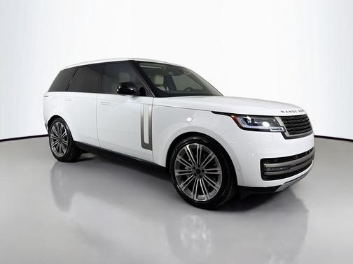 2026 Land Rover Range Rover P530 SE