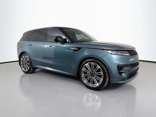 2026 Land Rover Range Rover Sport SE