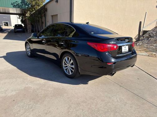 2015 INFINITI Q50 Premium