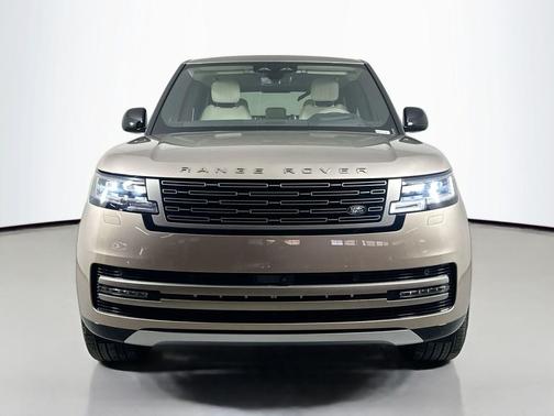 2026 Land Rover Range Rover P400 SE