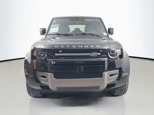 2025 Land Rover Defender 110 P500 X-Dynamic SE