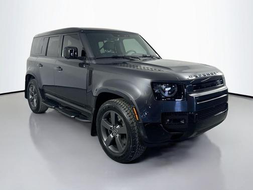 2025 Land Rover Defender 110 V8