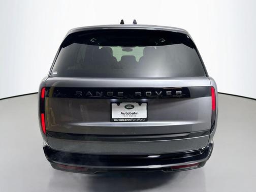 2026 Land Rover Range Rover P530 SE 7 Seat