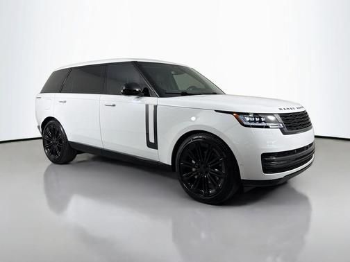 2026 Land Rover Range Rover P400 SE 7 Seat