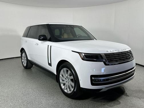 2025 Land Rover Range Rover P400 SE