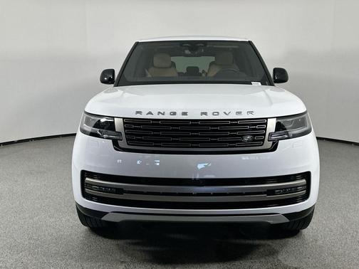 2025 Land Rover Range Rover P400 SE