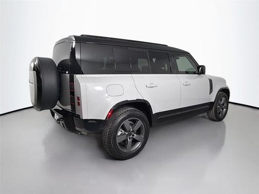 Borascao Grey 2026 Land Rover Defender P400 X-Dynamic SE