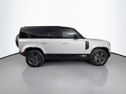 Borasco Grey Metallic 2026 Land Rover Defender P400 X-Dynamic SE