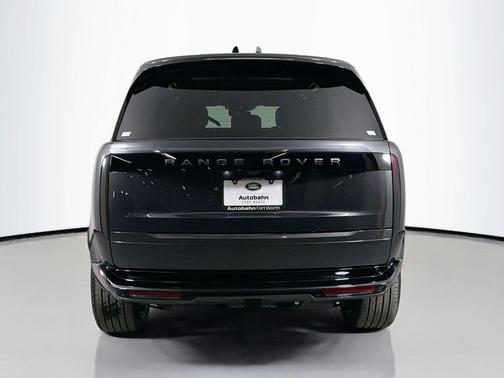 2026 Land Rover Range Rover P400 SE