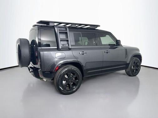 2026 Land Rover Defender P400 X-Dynamic SE