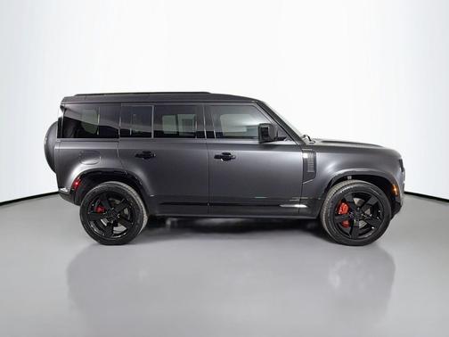 2026 Land Rover Defender P400 X