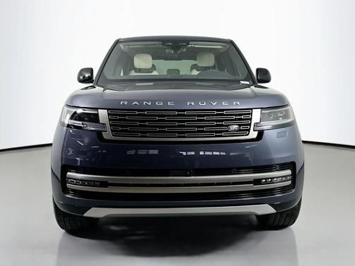 2026 Land Rover Range Rover P530 SE