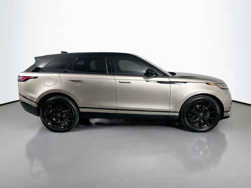 2026 Land Rover Range Rover Velar P250 SE R-Dynamic