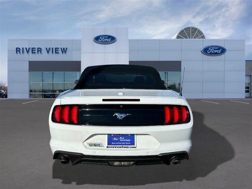 2022 Ford Mustang ECOBOOST PREMIUM