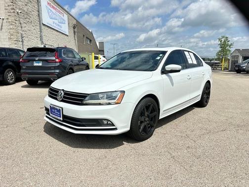 Pure White 2017 Volkswagen Jetta 1.8T SEL