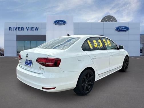 Pure White 2017 Volkswagen Jetta 1.8T SEL