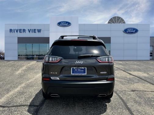2022 Jeep Cherokee LATITUDE LUX