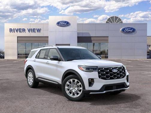 Star White 2027 Ford Explorer Platinum