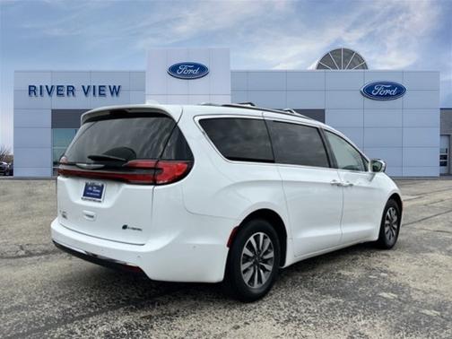 2021 Chrysler Pacifica TOURING L